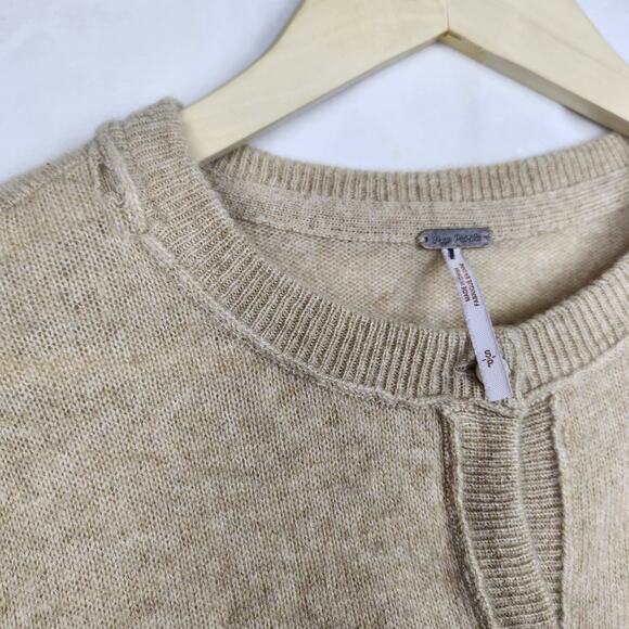 Free People 100% Cream Cashmere Dainty Pearl Button Cardigan Ballet Girly Size S - Picture 7 of 8